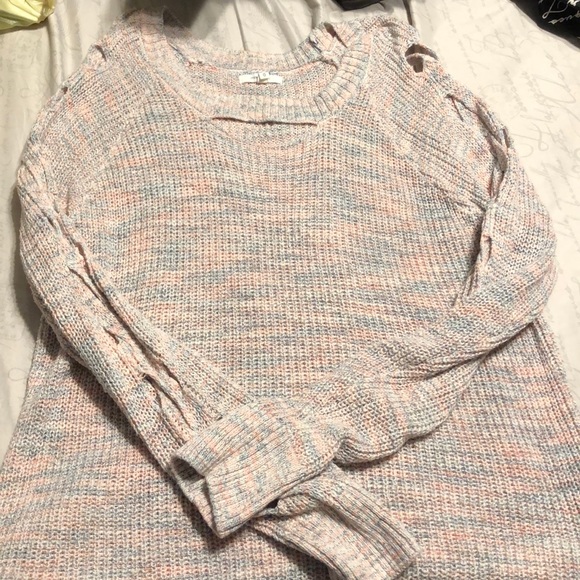 Maurices sweater - Picture 1 of 2